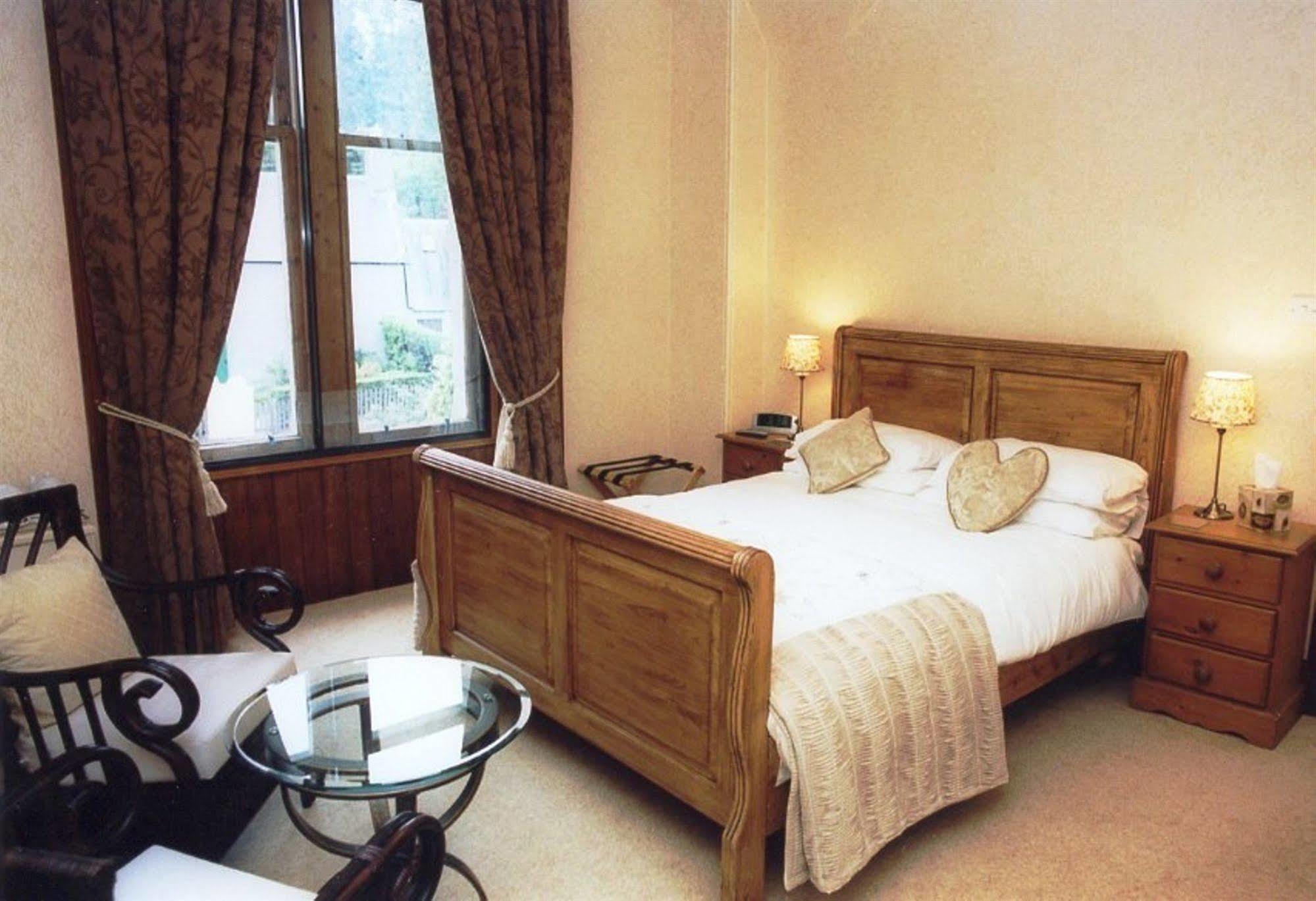 Caddon View Country Guest House Innerleithen Bagian luar foto