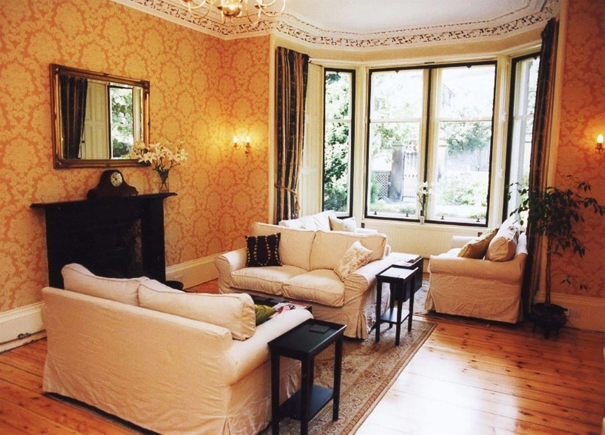 Caddon View Country Guest House Innerleithen Bagian luar foto