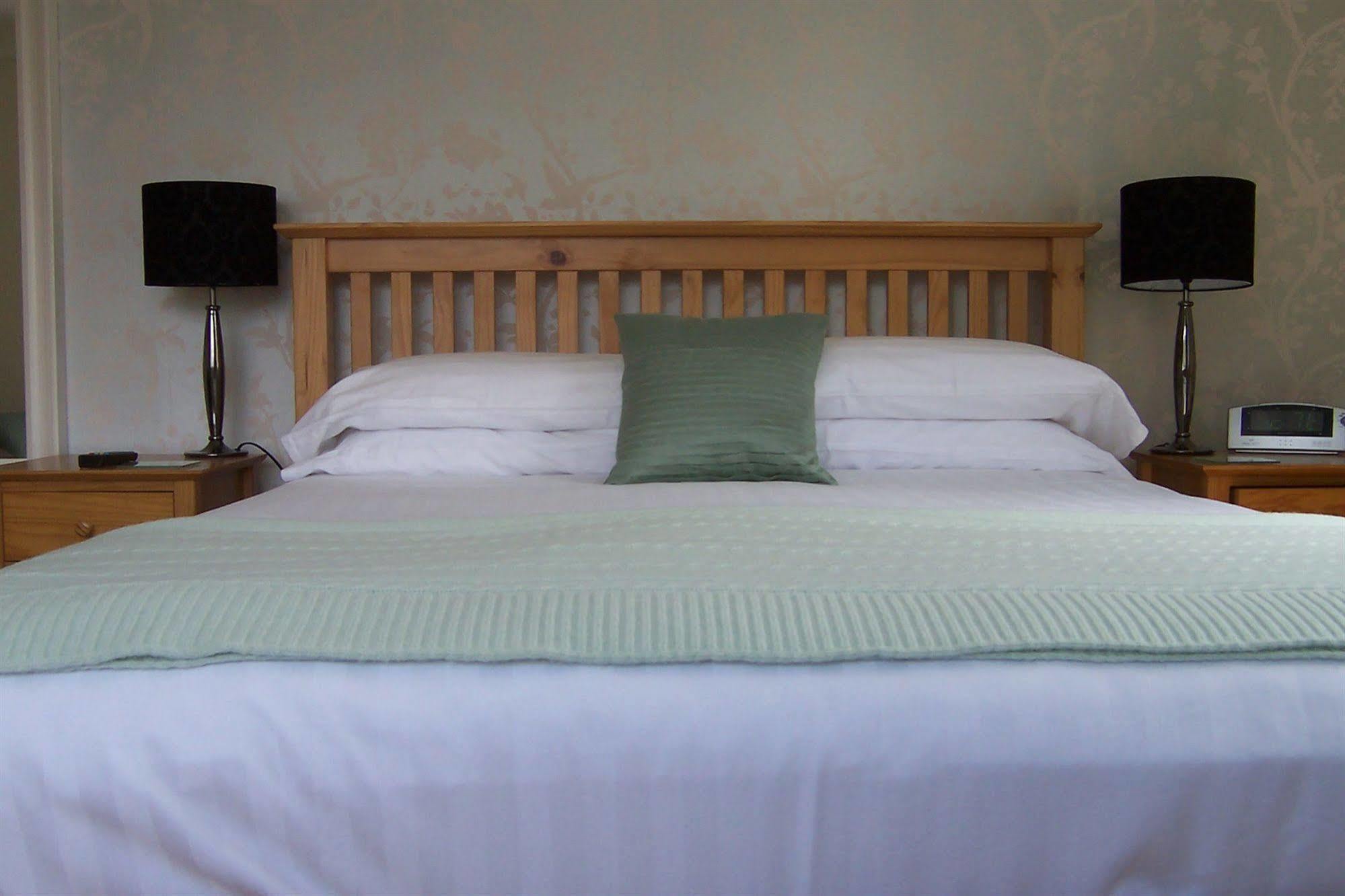 Caddon View Country Guest House Innerleithen Bagian luar foto