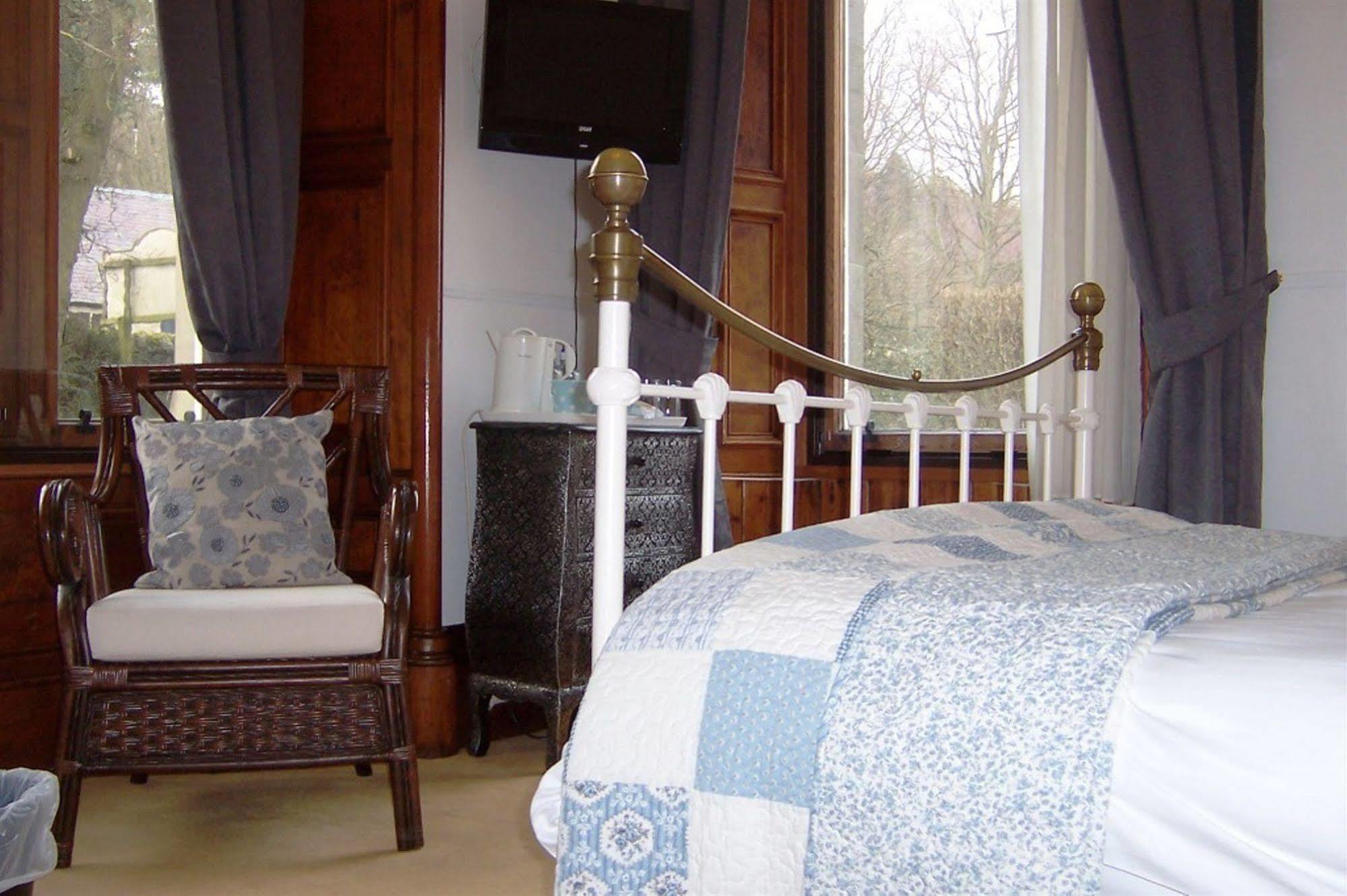 Caddon View Country Guest House Innerleithen Bagian luar foto